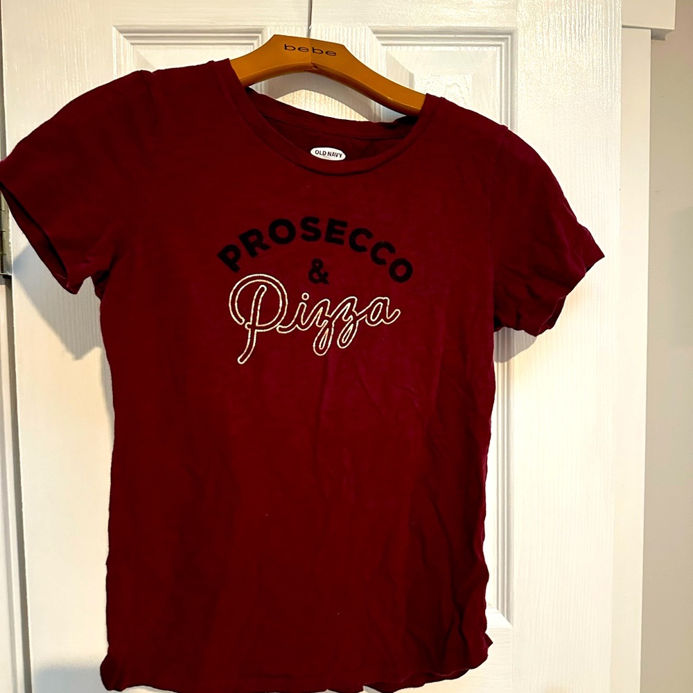Old navy tee